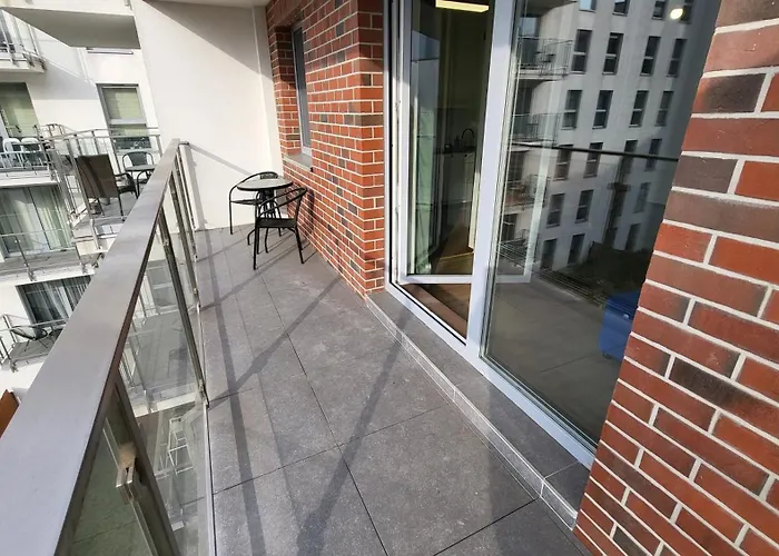 Διαμέρισμα Angielska 96 *